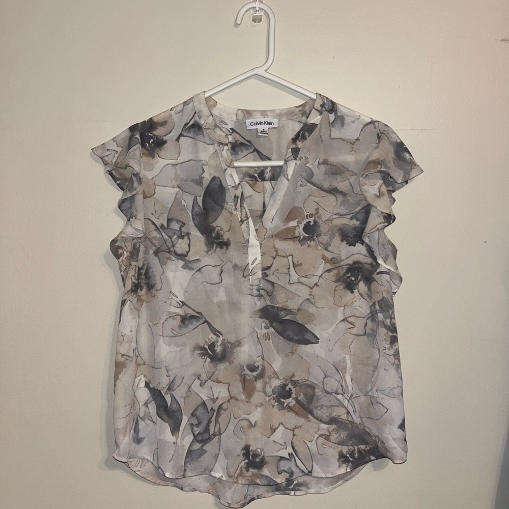 Calvin Klein Women's Floral Blouse - Gray and Cream